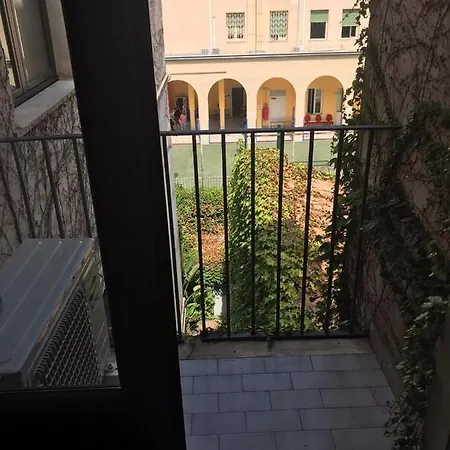 La Casa Di Romi Couette-café Catane